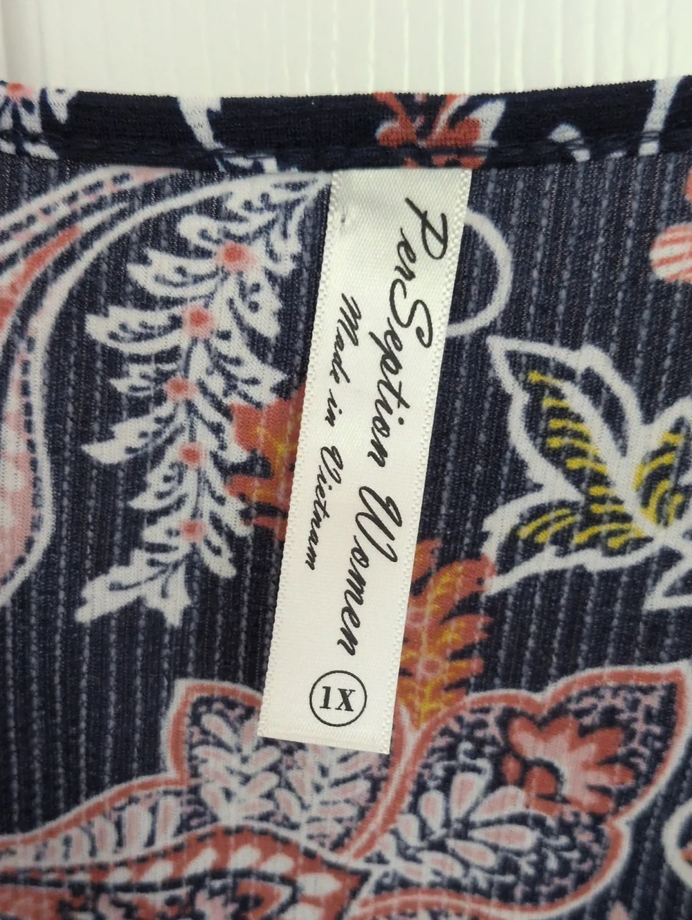 PerSeption Navy Blue Floral Paisley Sleeveless V Neck Blouse - 1X